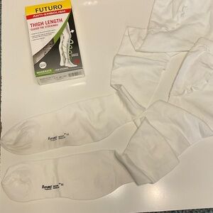 Futuro White Thigh Length Closed Toe Compression Stockings Sz M